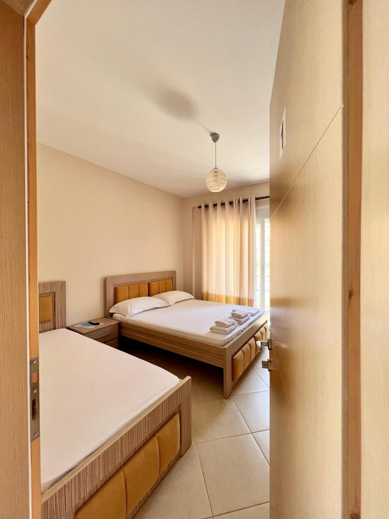 Vila Majola Sarandë Exteriör bild