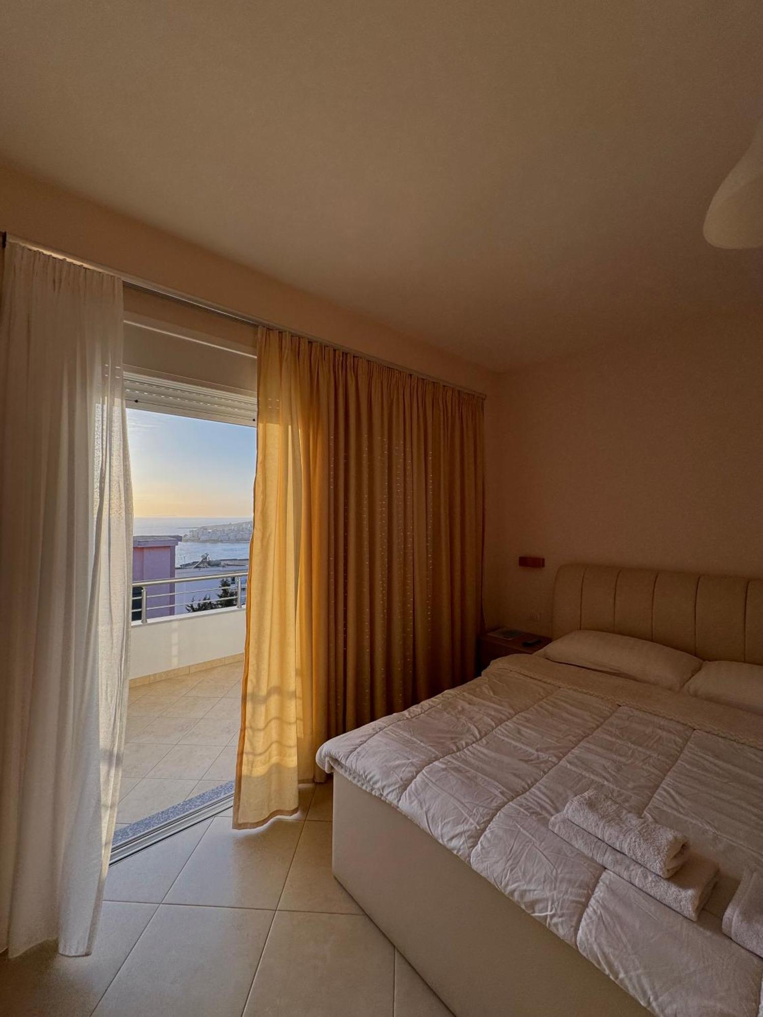 Vila Majola Sarandë Exteriör bild