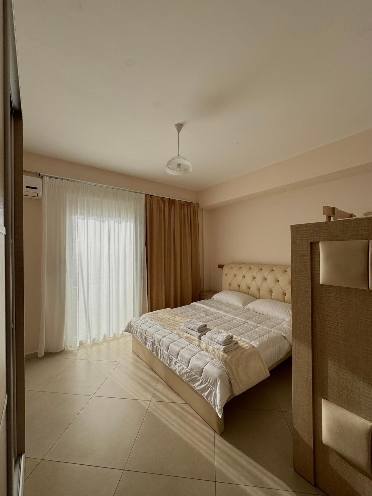 Vila Majola Sarandë Exteriör bild