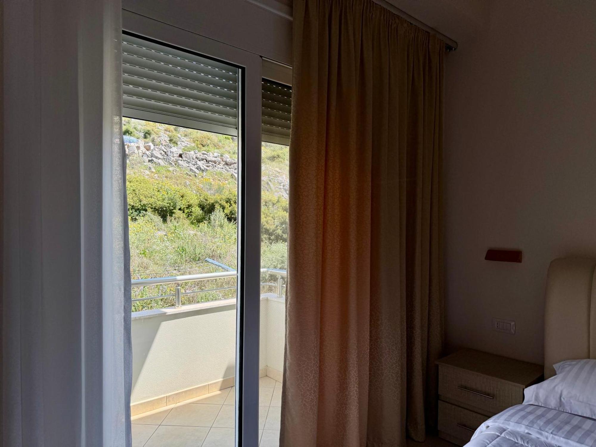 Vila Majola Sarandë Rum bild