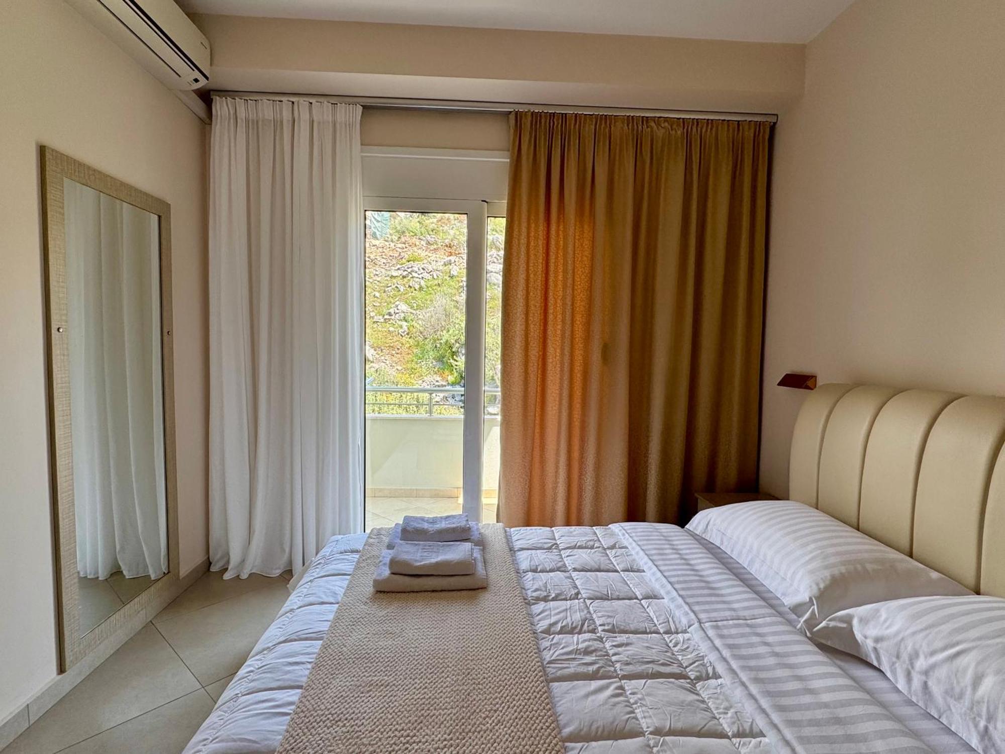 Vila Majola Sarandë Rum bild