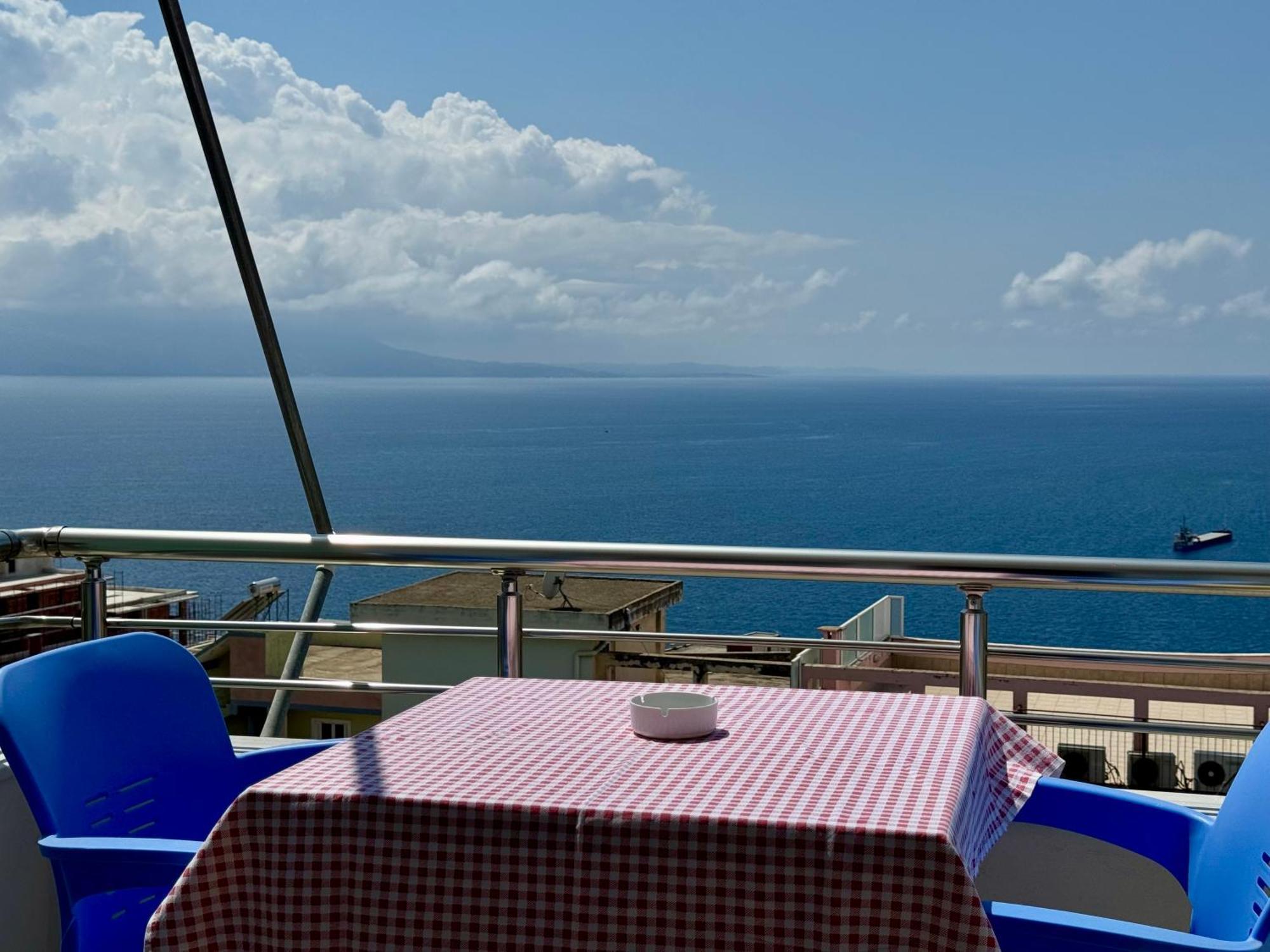 Vila Majola Sarandë Rum bild